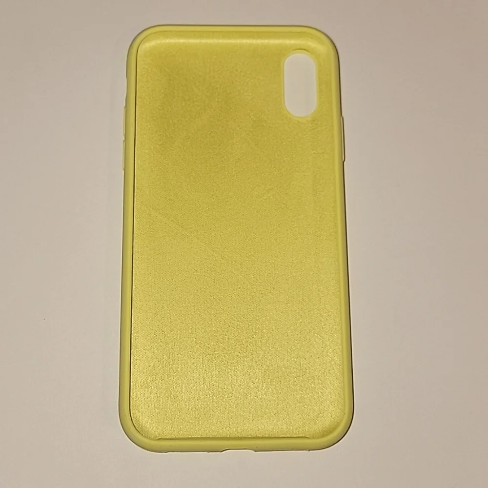 (J23) iPhone XR Phone Case yellow